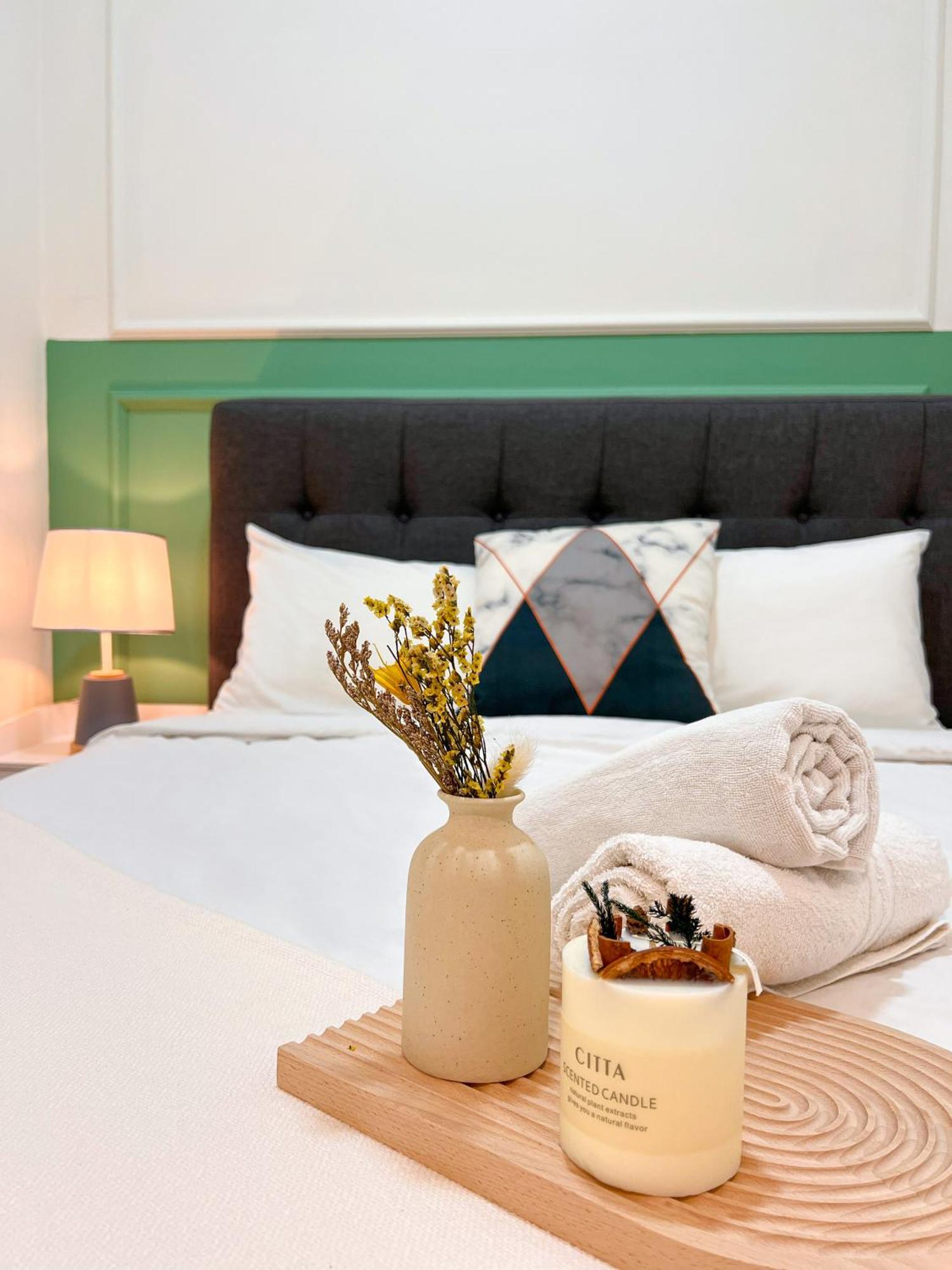 Modern Suites IArte@Mont Kiara I2B1.5B I3 PAX Kuala Lumpur Bagian luar foto