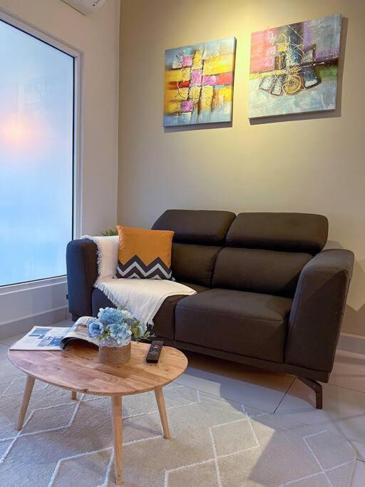 Modern Suites IArte@Mont Kiara I2B1.5B I3 PAX Kuala Lumpur Bagian luar foto
